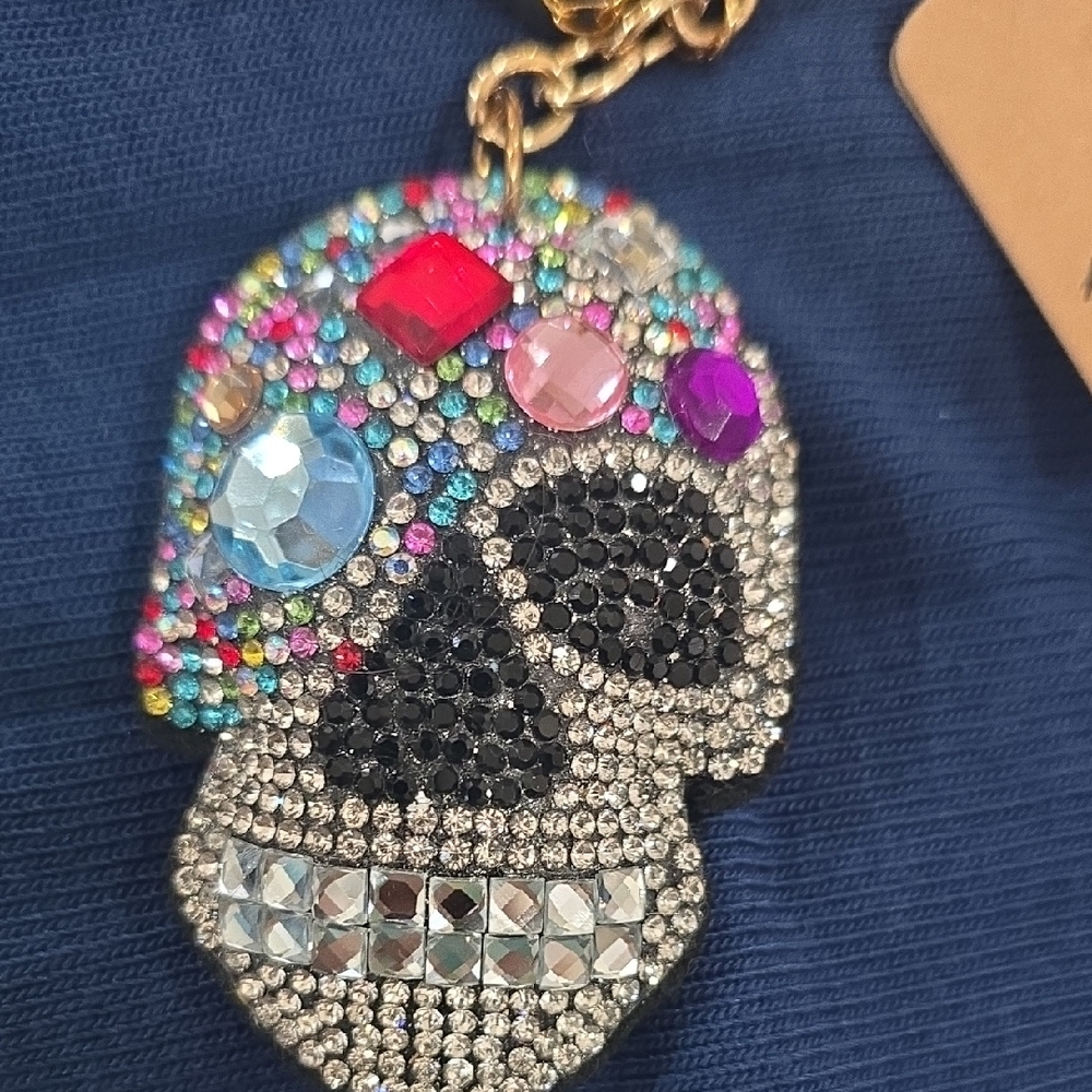 Beaded Skull Keychain with Gold Accents - Picture 2 of 2